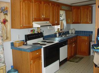 39 Bishop St, Winthrop, ME 04364