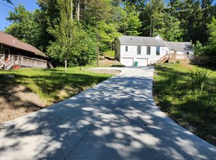 10437 Victory Blvd, Northfield, OH 44067