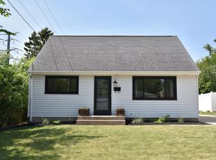 835 W 4th Ave, Port Washington, WI 53074
