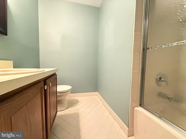 3705 Waltham Ct — Photo 13