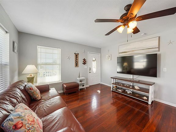 2nd image of 4712 Avenue K