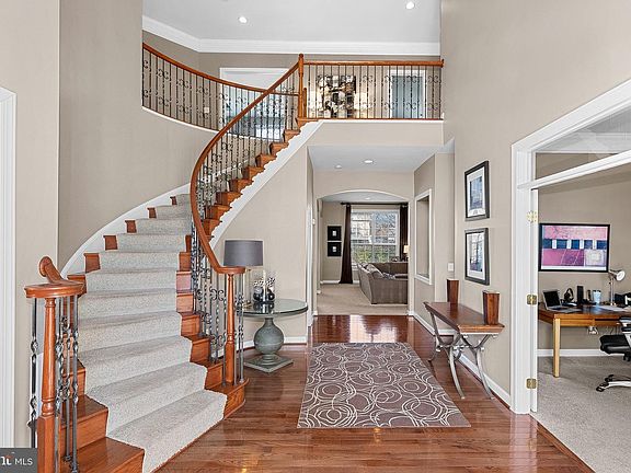 5th image of 22461 Terra Rosa Pl
