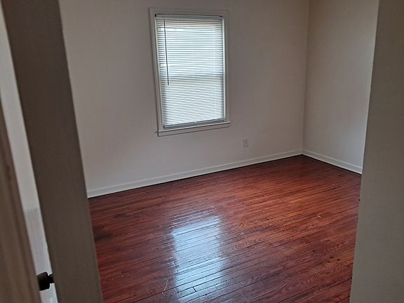 3rd image of 4619 Wabash Ave