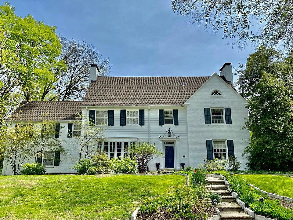 1st image of 82 Lake Forest Dr