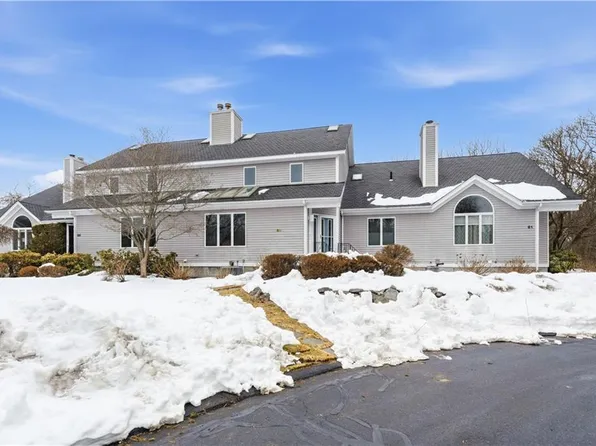 83 Oceanwoods Dr, North Kingstown, RI 02852