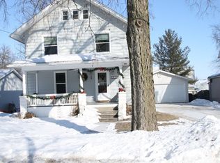 461 W 4th St, Pecatonica, IL 61063