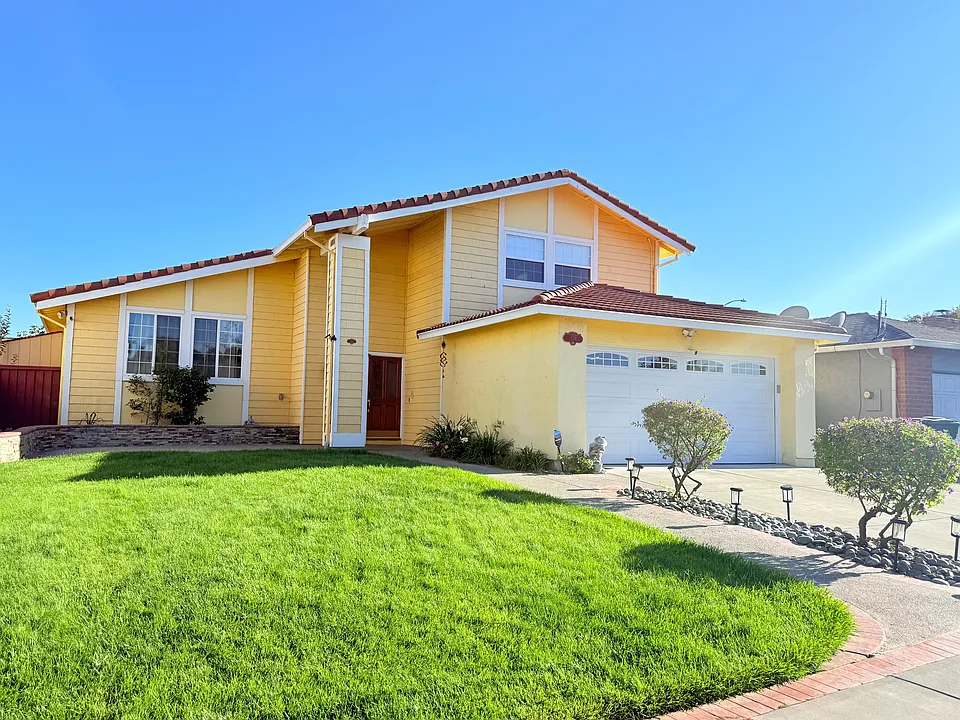 278 Merz Ct