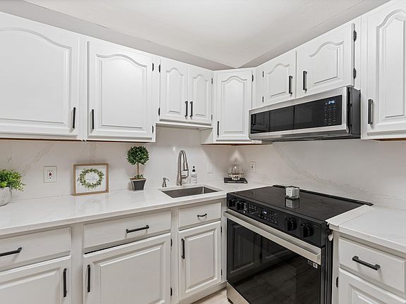 2nd image of 4 Brook Road #8