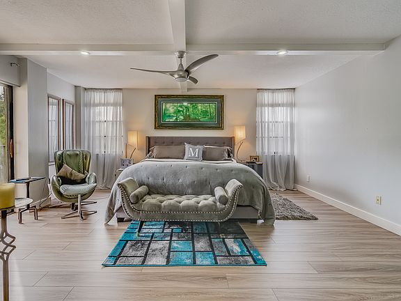 602 Lime Ave APT 404, Clearwater, FL 33756-4_01302024