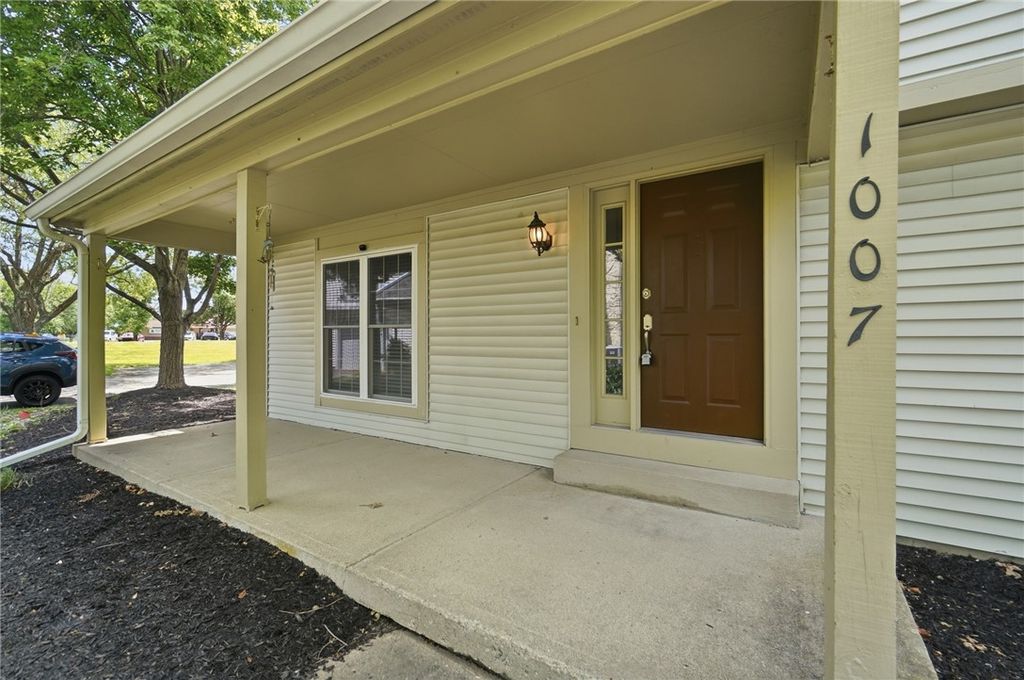 1007 Foxshire Pl, Dayton, OH - View 2