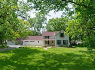 3711 Highcrest Rd, Rockford, IL 61107