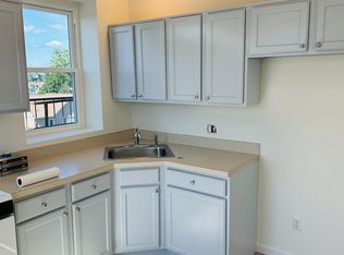 613 Ridge Rd APT 3R, Lyndhurst, NJ 07071