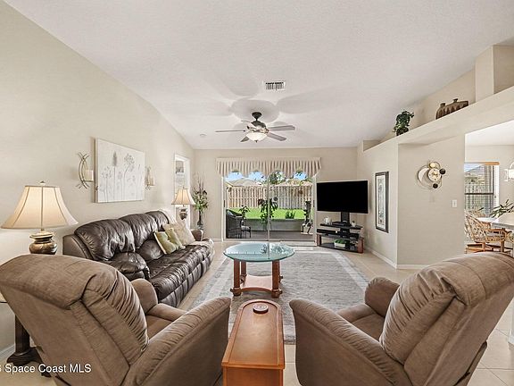 5th image of 8514 Ivanhoe Dr