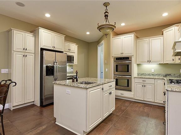 5th image of 560 Bayshore Blvd