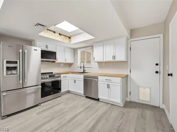 5626 W Lake Mead Blvd, Las Vegas, NV 89108