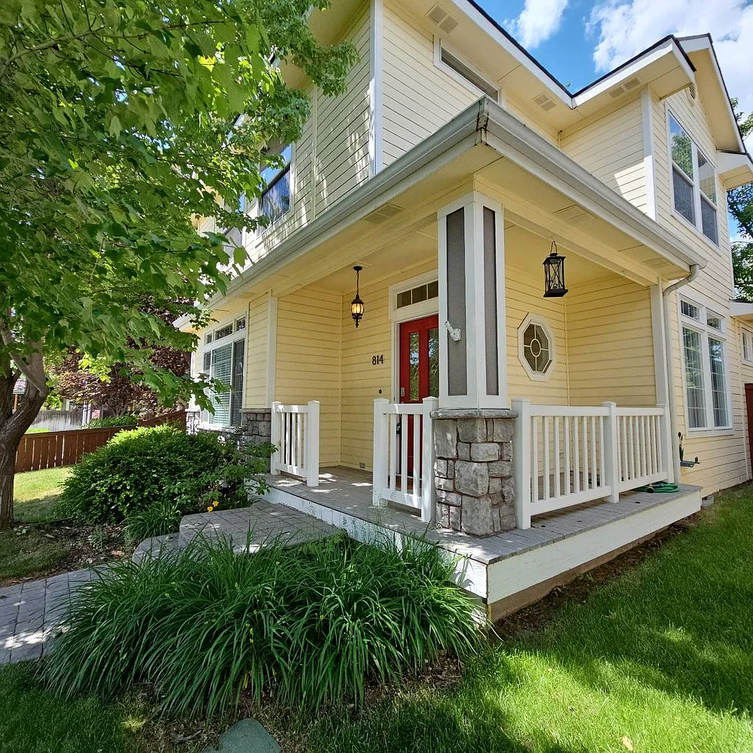 Beautiful Home In South East Boise! — Photo 1