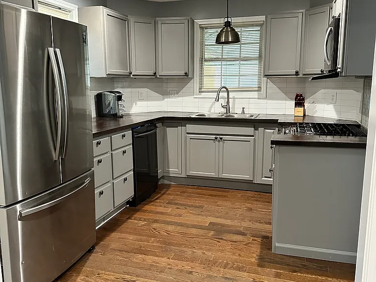 2580 Club Dr — Photo 4