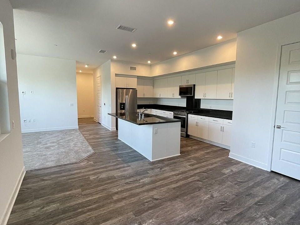 1st image of 1318 S Urbana St #1318