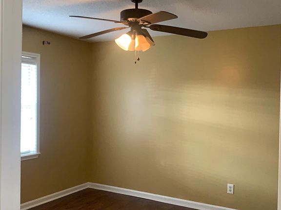 4th image of 4543 Summerdale St #0
