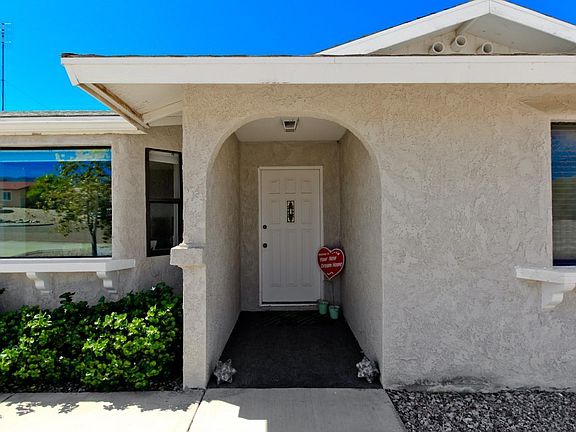 3rd image of 2510 Hacienda Dr