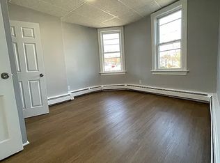 165 Park Rd #2, West Hartford, CT 06119