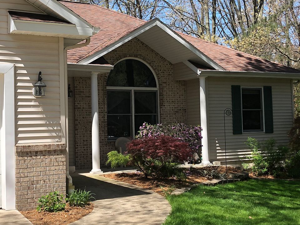2nd image of 13603 E Park Ct