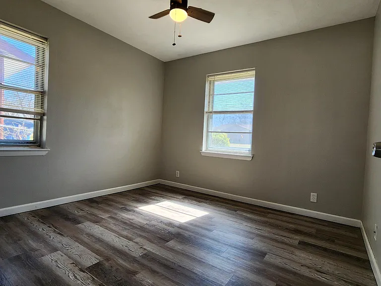 2626 Linda Dr — Photo 19