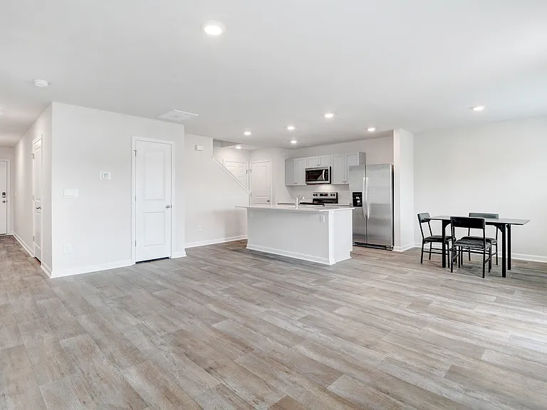 156 Seymour Village Dr #1 — Photo 7