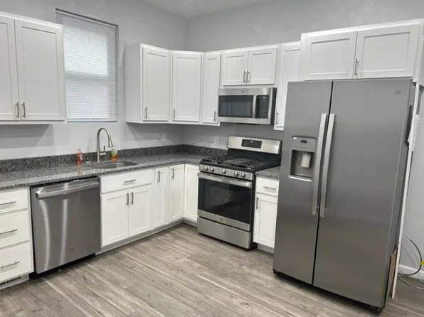 4622 Carlton St, Pittsburgh, PA 15201