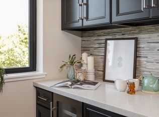 820 A St #302, Davis, CA 95616