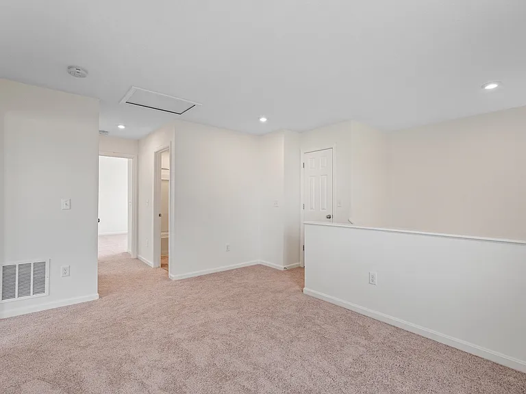 Quail Hollow Dr — Photo 27