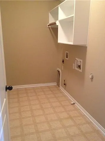 1713 Suter St — Photo 16