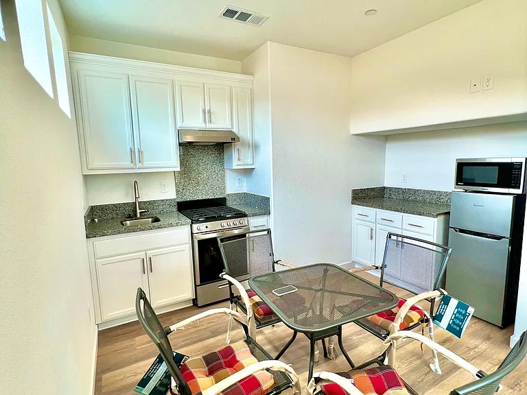 600 Whisper Ln — Photo 6
