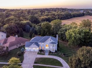 420 Ford Ln, Bartlett, IL 60103