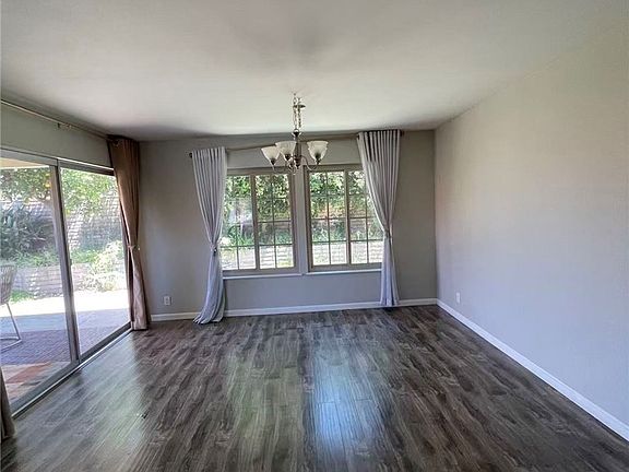 4th image of 14 Gillman St