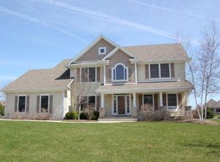 1745 Eastlake Dr, Oconomowoc, WI 53066