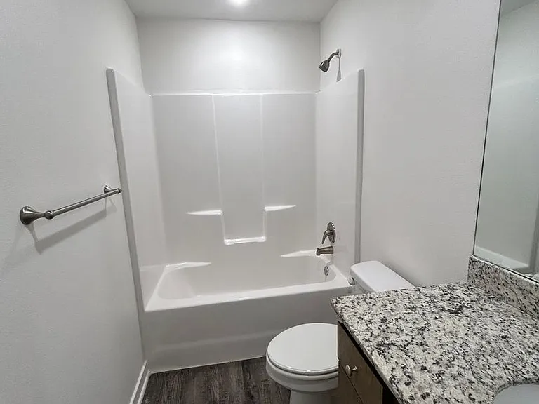 636 Hidden Springs Dr — Photo 9