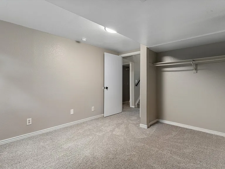 4628 S Flanders Way — Photo 35
