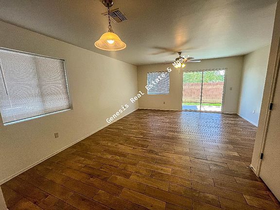 5th image of 946 E Emma Maria St