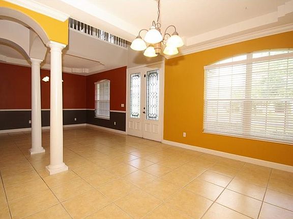 3rd image of 4839 Legacy Oaks Dr