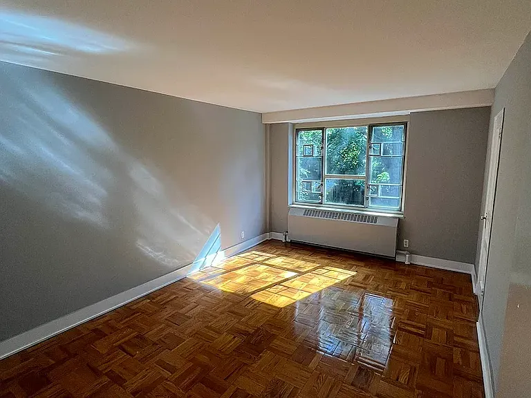 185-19 64th Ave #2C — Photo 8