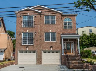 25 Hackensack St, East Rutherford, NJ 07073