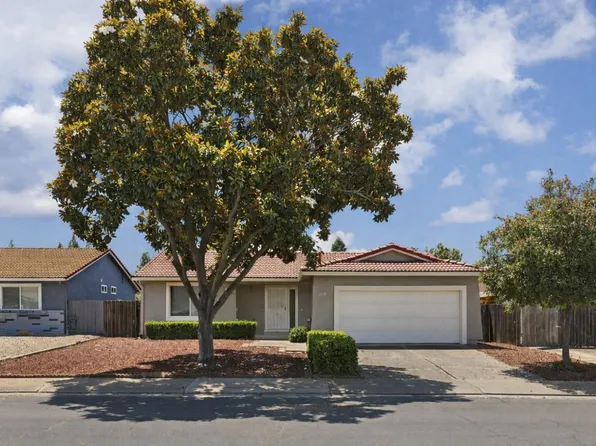 1118 Fallbrook Dr, Stockton, CA 95210