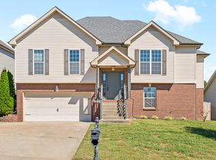 1459 Raven Rd, Clarksville, TN 37042