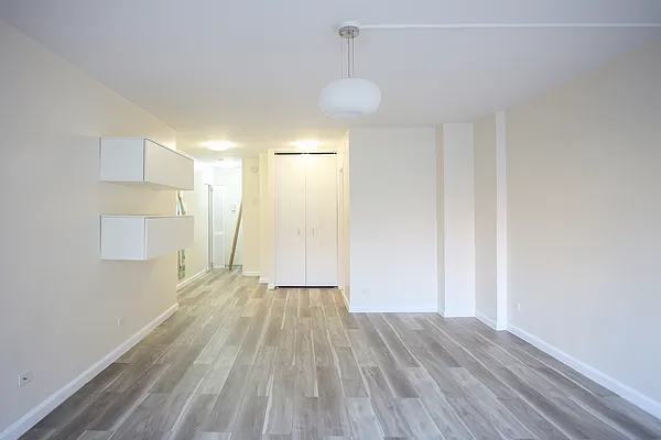 Rented by Corcoran | media 14
