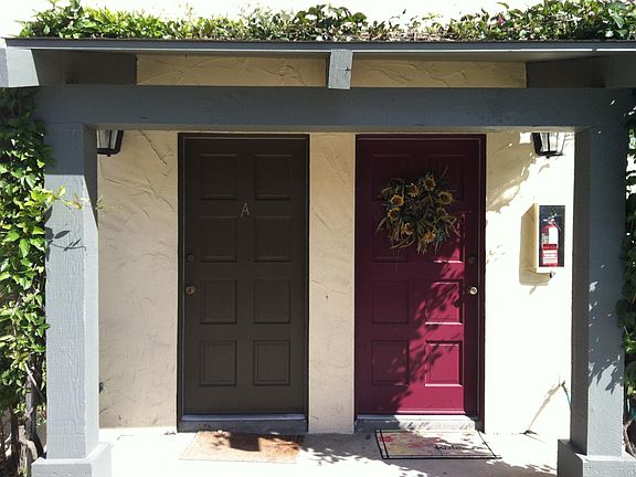 4th image of 1239 Bond St APT A