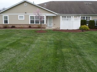 1164 Queen Anne Dr NW, Massillon, OH 44647