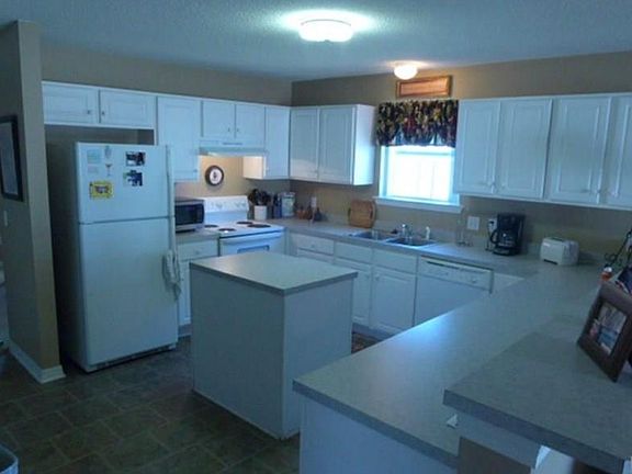 2nd image of 1014 Antigua Cir