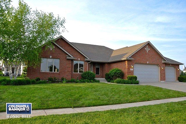 1st image of 411 Heron Creek Dr