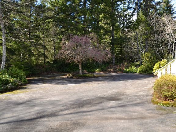 3rd image of 4274 Starflower Pl NW